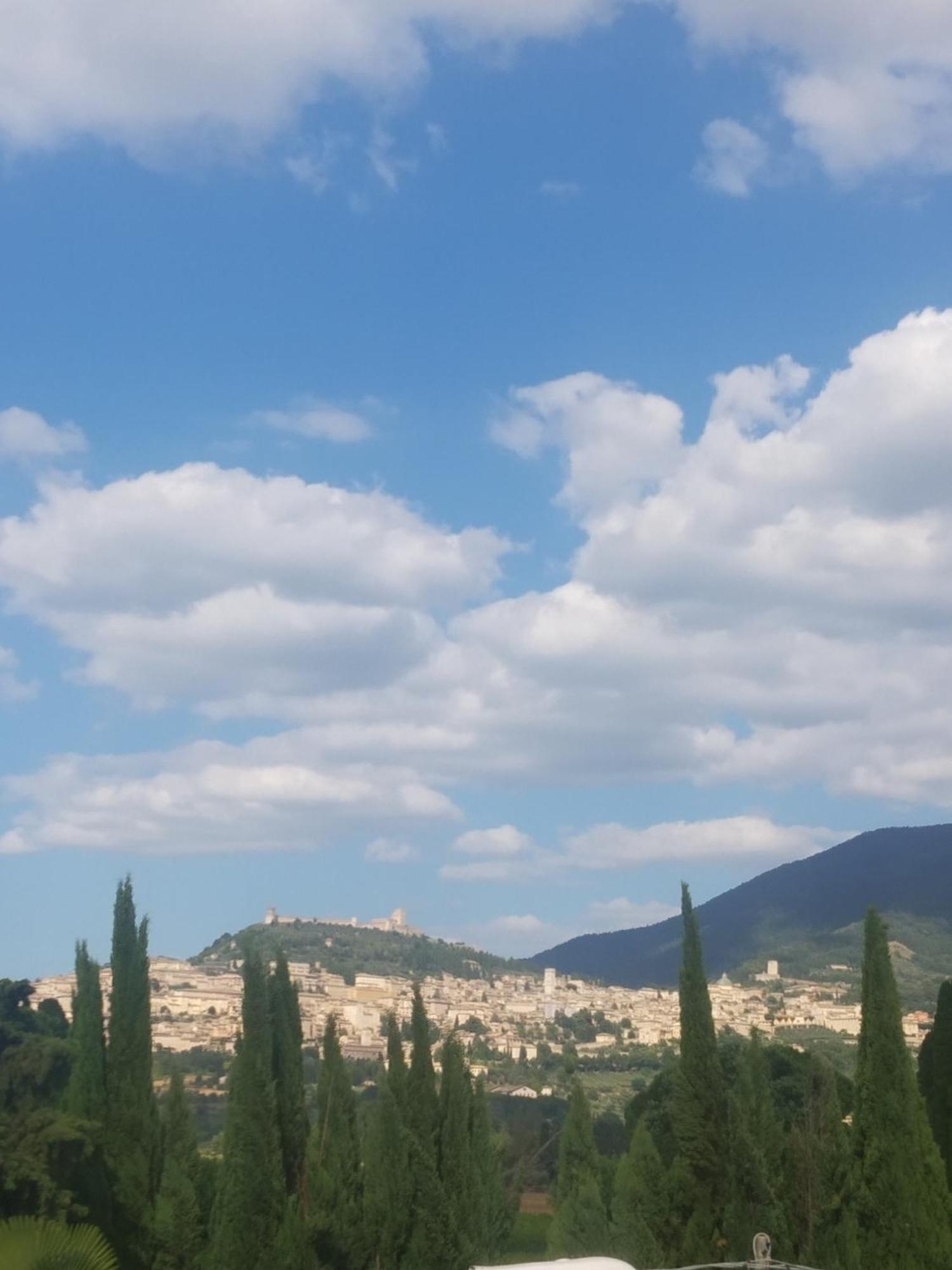 B&B Iris Assisi Exterior photo